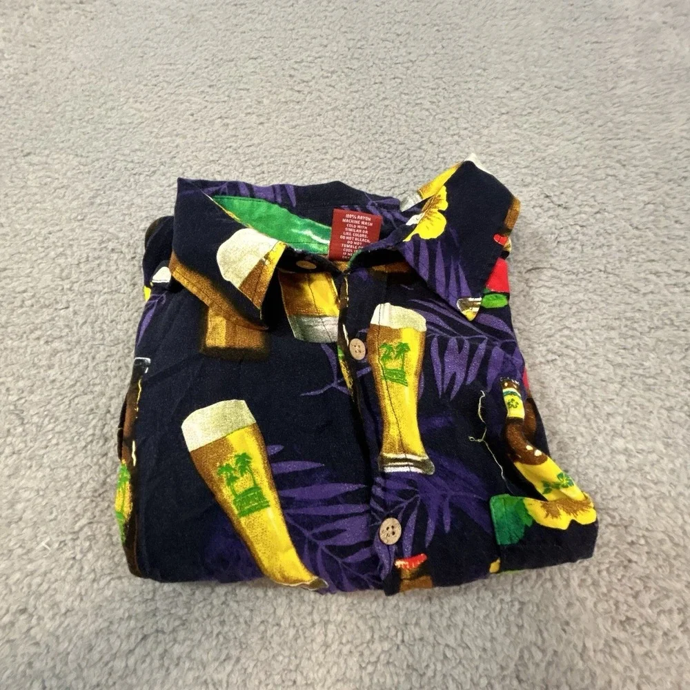 Junction West Shirt Men  Size Medium  Beer Bootle Short‎ Sleeve 2019 Adult